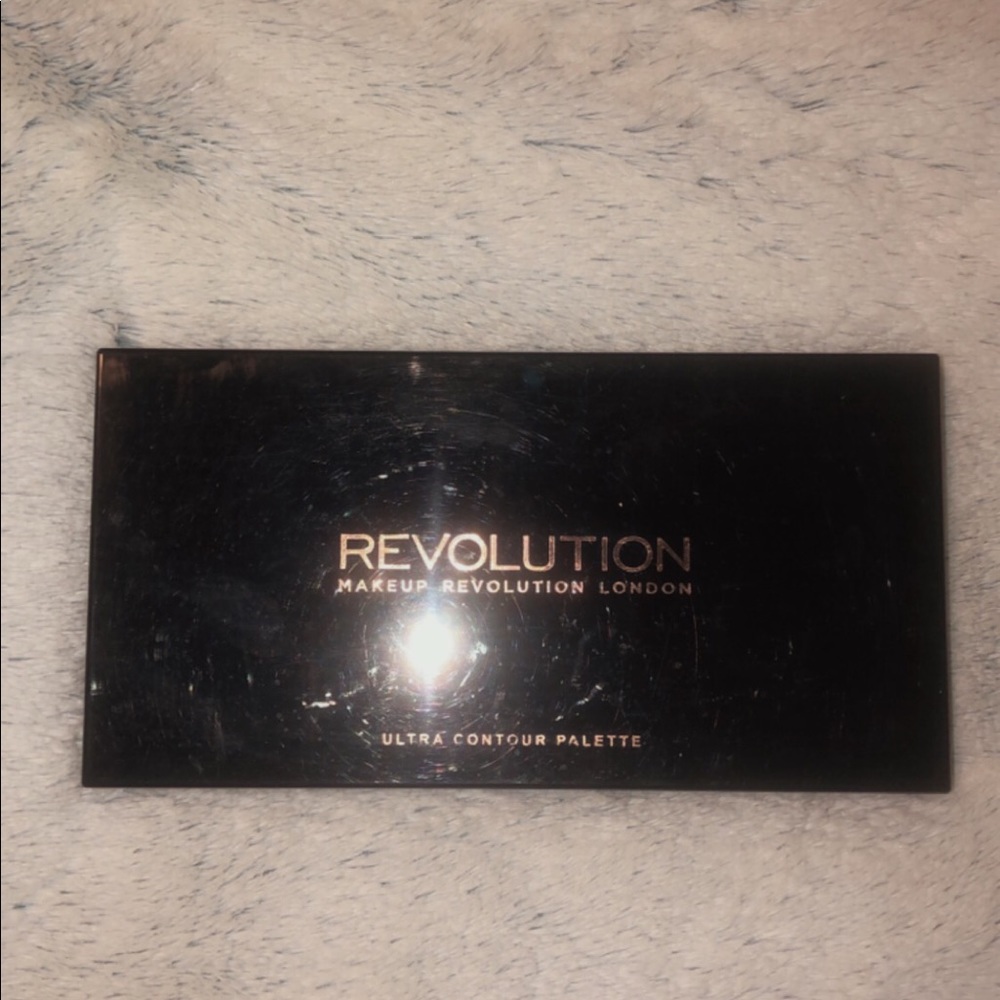 makeup revolution contour kit